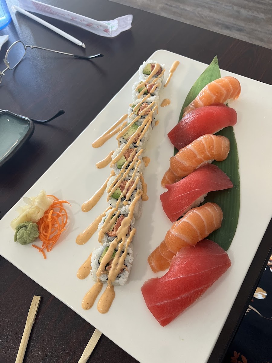 Sakura Sushi Photo 3